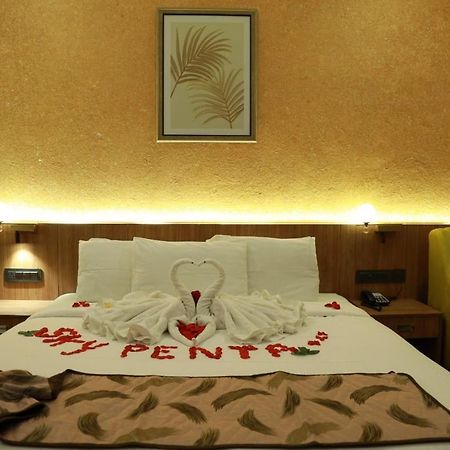 Hotel Sky Penta Residency Iritti Exterior foto